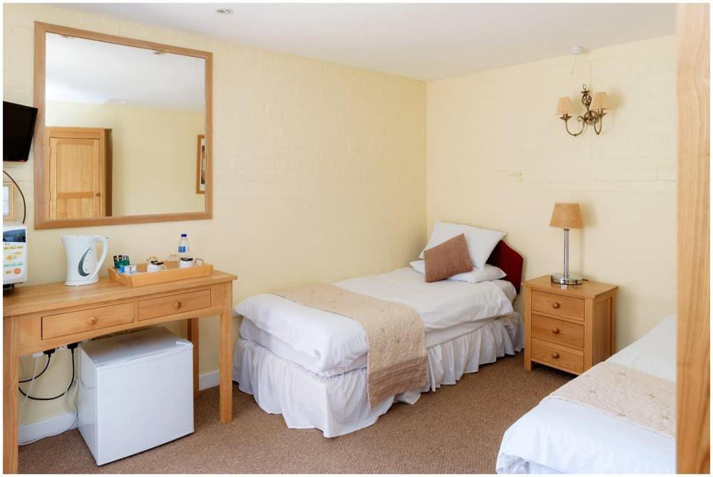 Kingfisher Barn Bed & Breakfast Abingdon-on-Thames Buitenkant foto